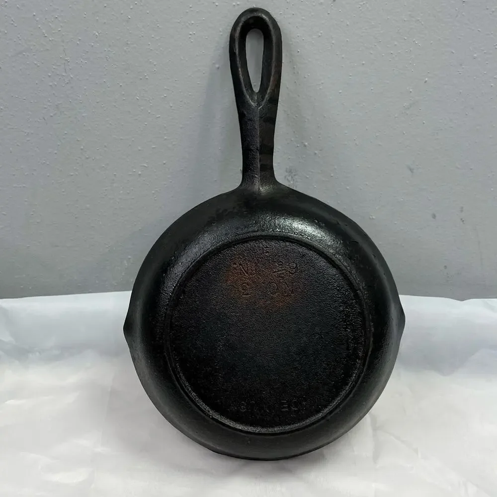Vintage BSR Cast Iron Skillet No. 3 Fry Pan 6-5/8